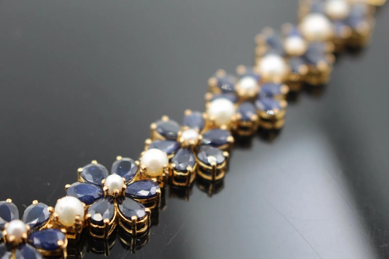 22k Jewelry Solid Gold ELEGANT Blue Sapphire Flower Stone Bracelet Size 7 B354