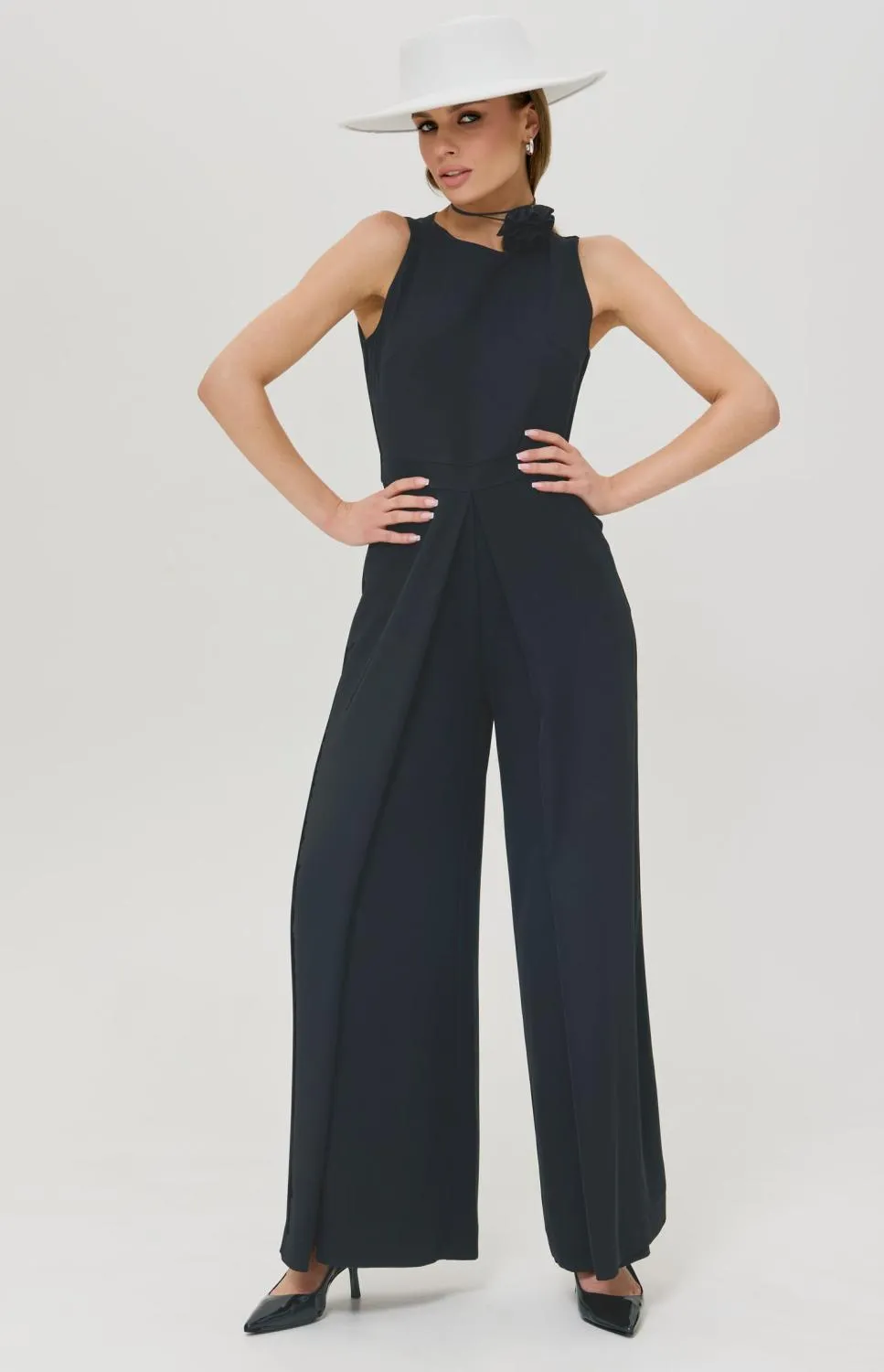 Back wide legs jumpsuit