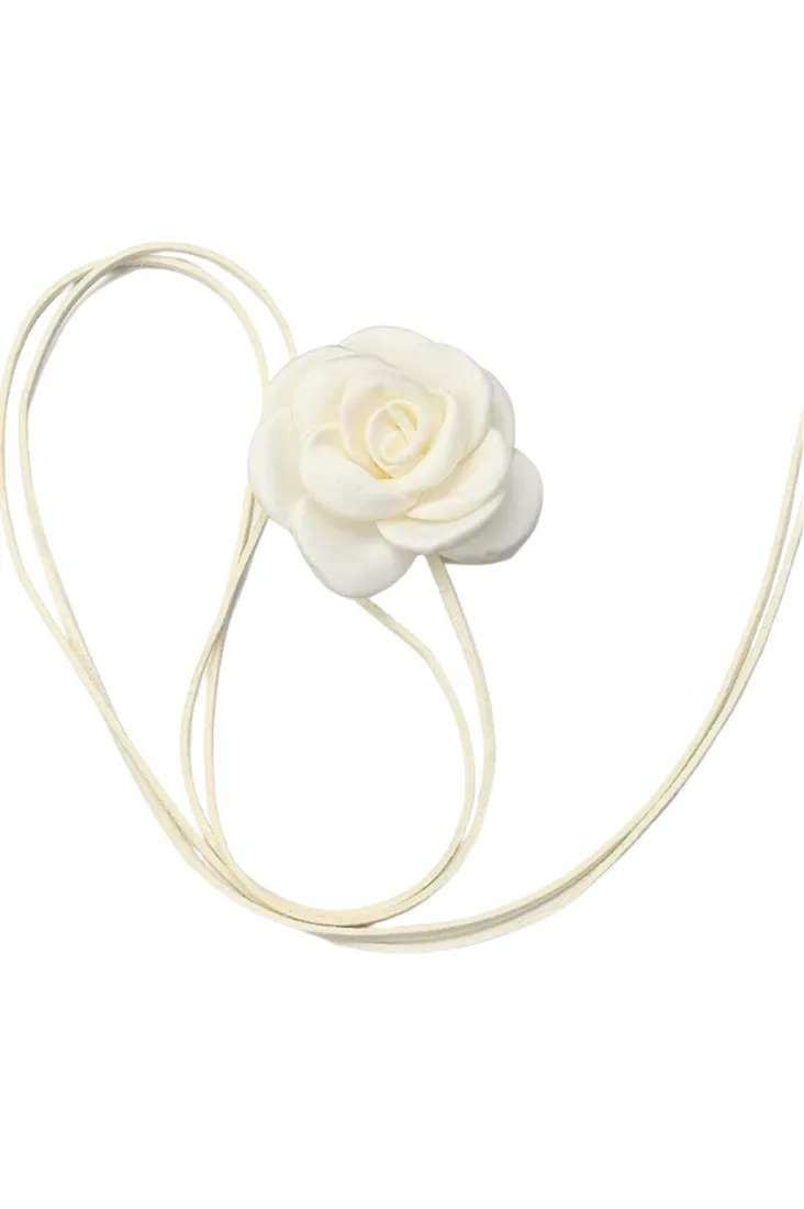 Ellie Flower Necklace - Ivory