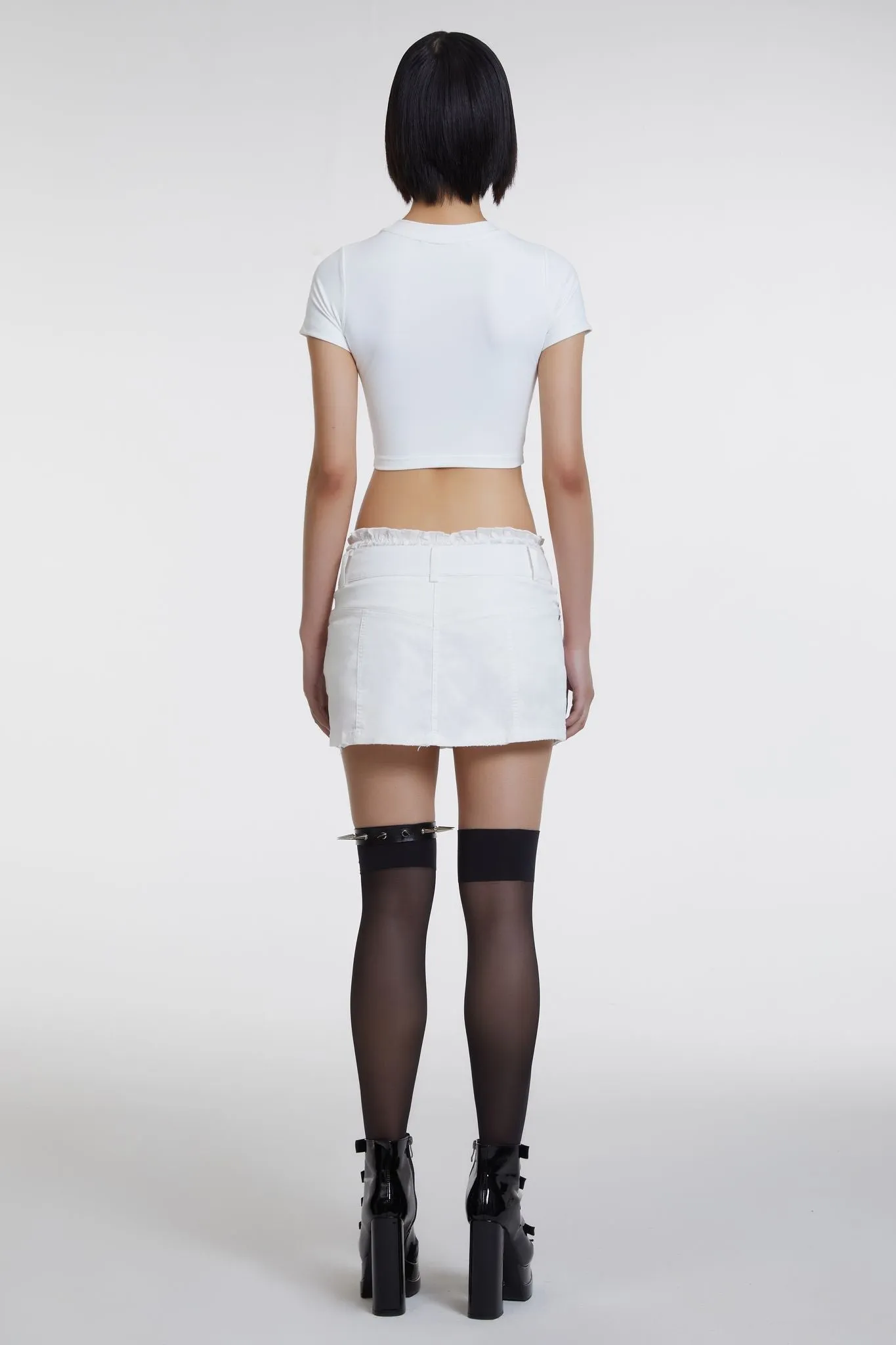 Kaspar Cargo Skirt - White