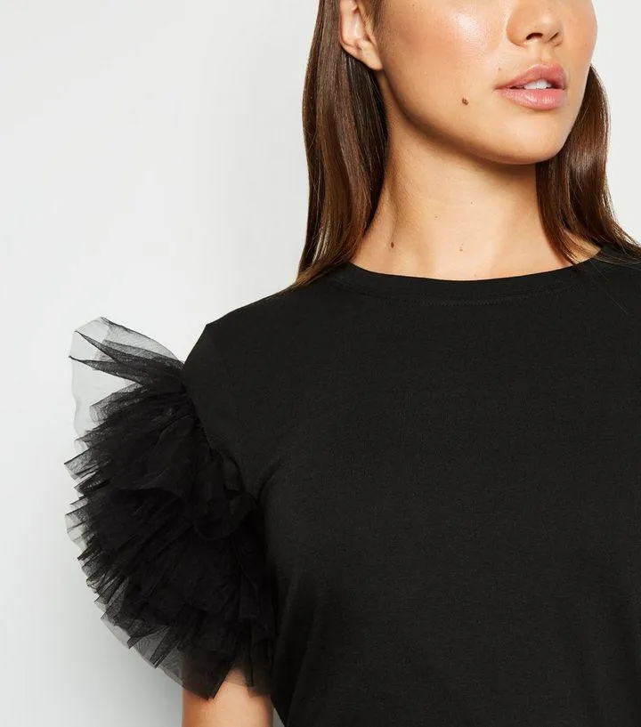 T-SHIRT CON MANICHE IN TULLE