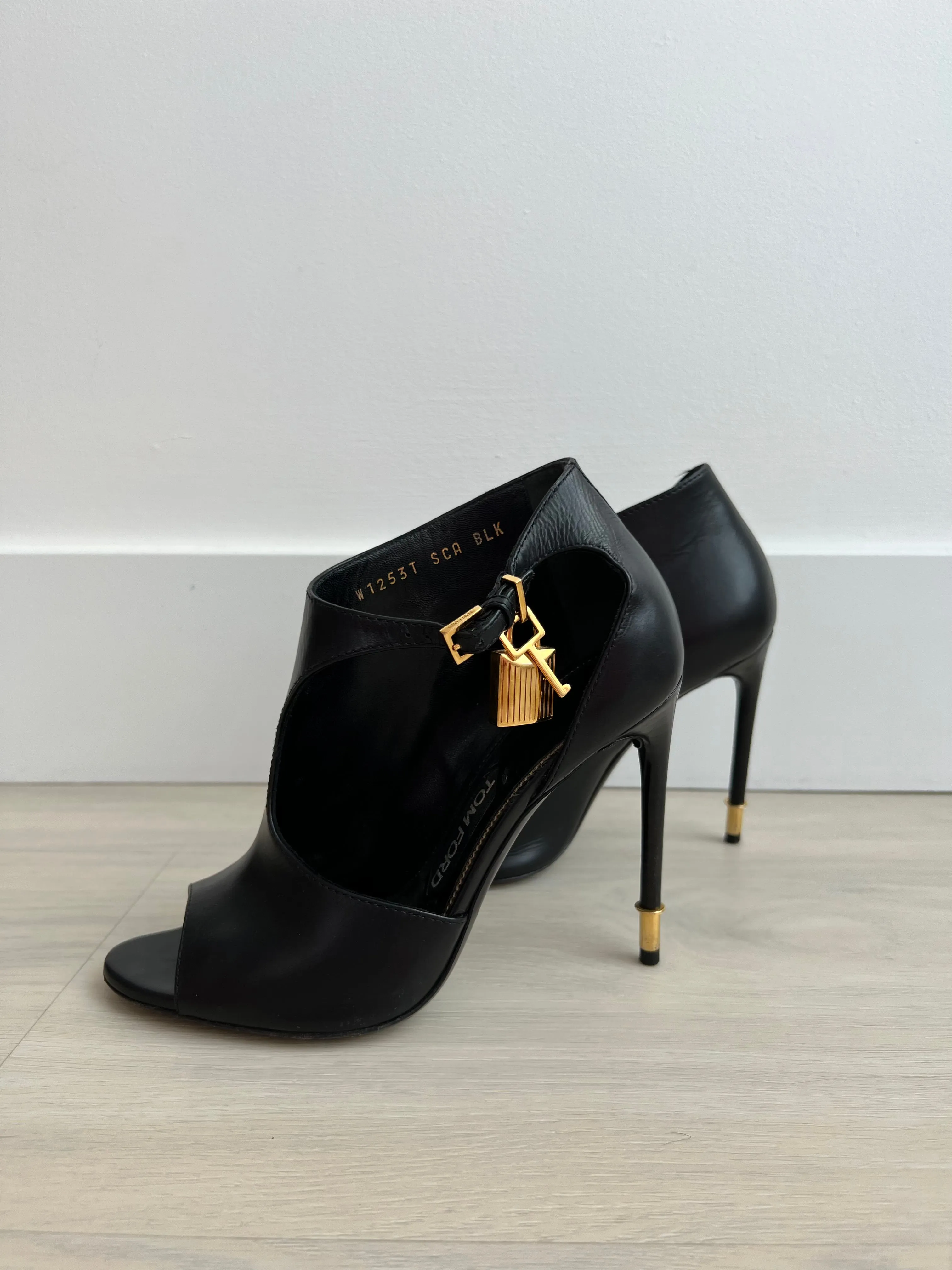 Tom Ford Padlock Heels